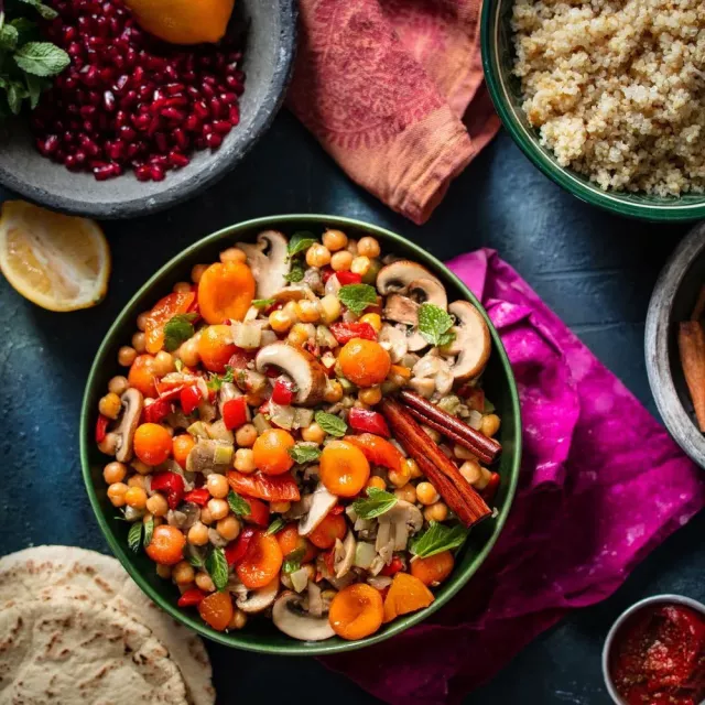 Тажин бо зардолуқоқ ва дорчин